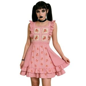 STRAWBERRY SHORTCAKE VINTAGE handmade apron cottagecore kawaii dress pink